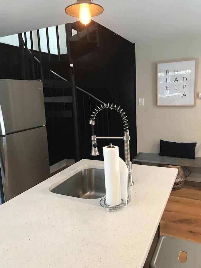 Apartment Renovated & Modern In Downtown Philly *