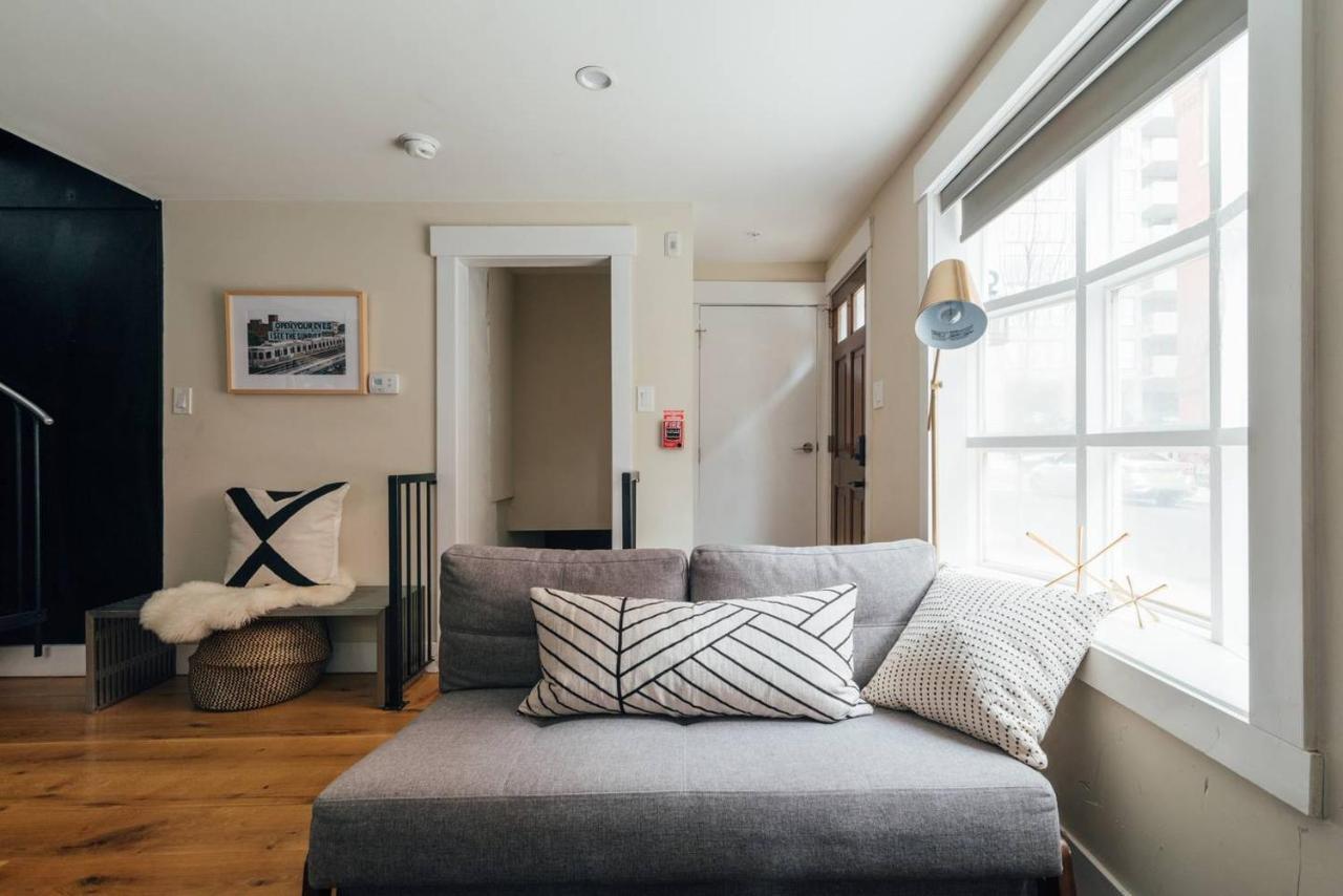 Renovated & Modern In Downtown Philly *