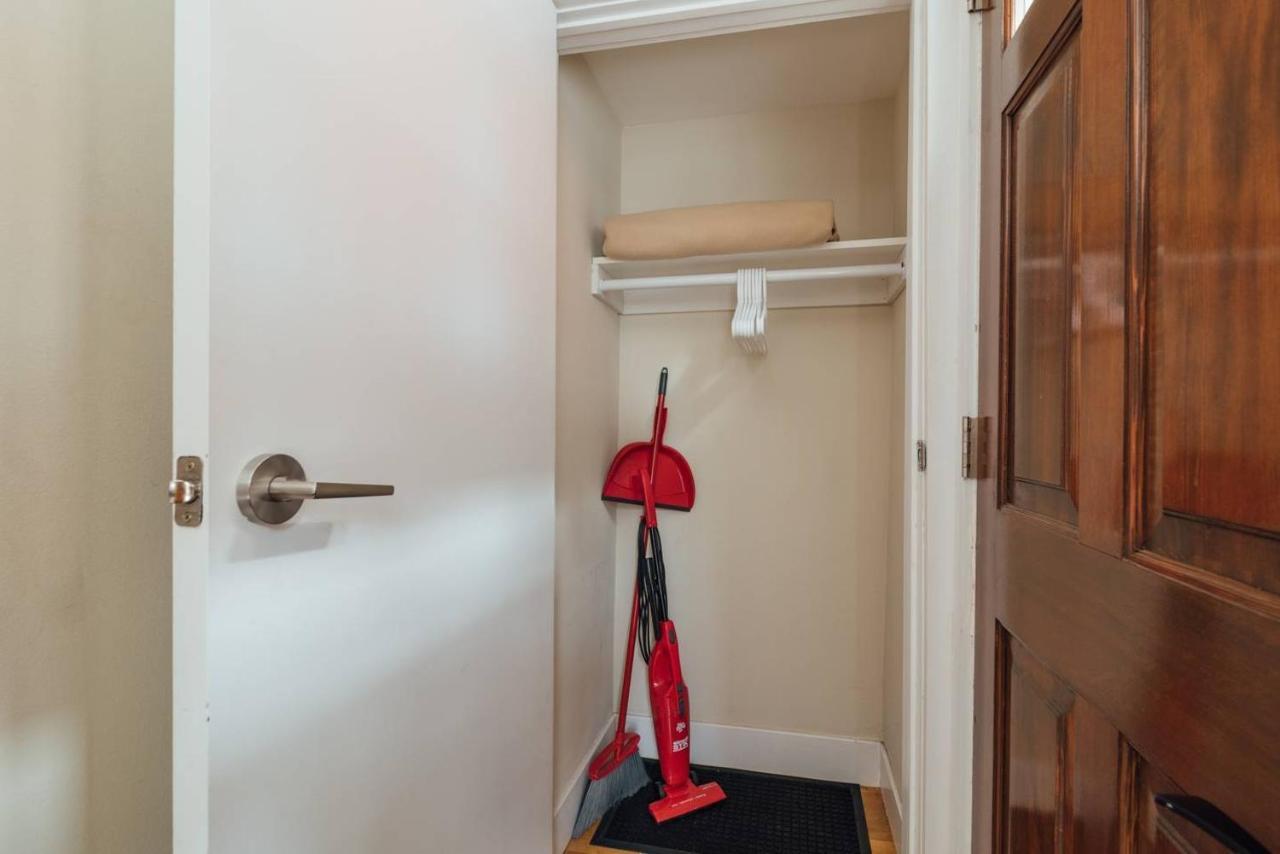 Apartment Renovated & Modern In Downtown Philly Philadelphia